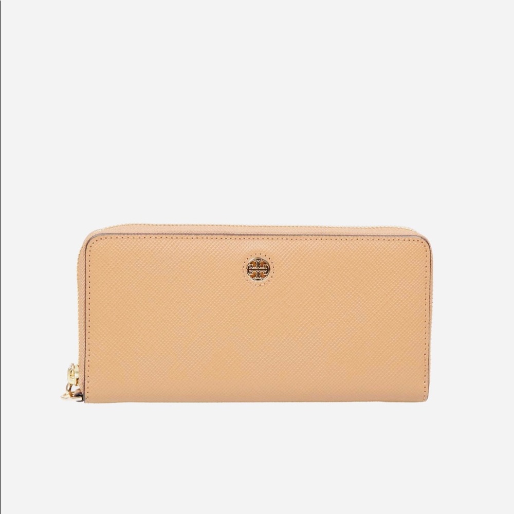 Big Tory Burch Wallet!!